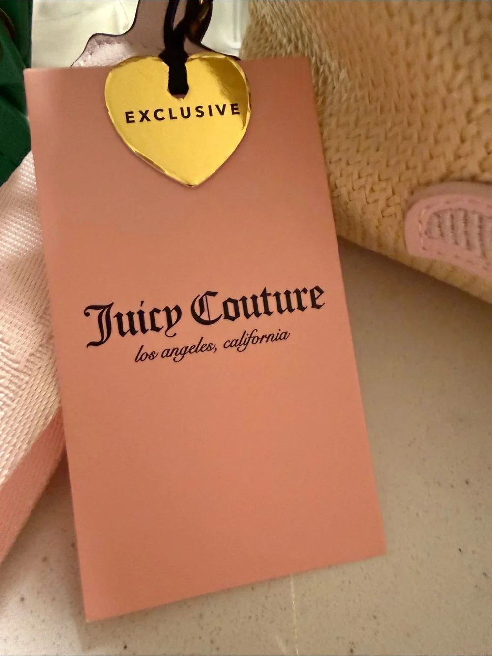 Juicy Couture Cream Cosmetic Pouch Pink Logo Applique Exclusive Dorm Essentials.